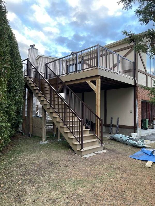 Elevated Deck & Stairs
