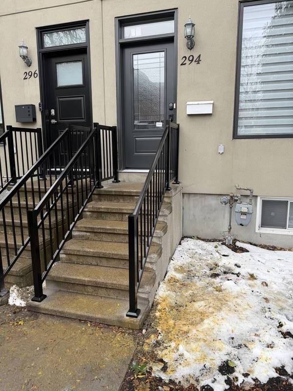 Multi-Unit Stair Rail