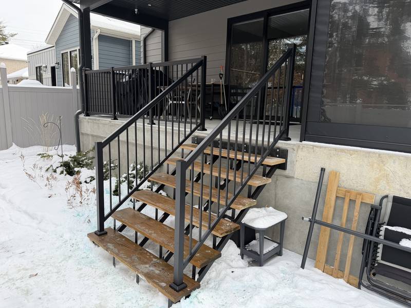 Outdoor Deck Railing Ottawa