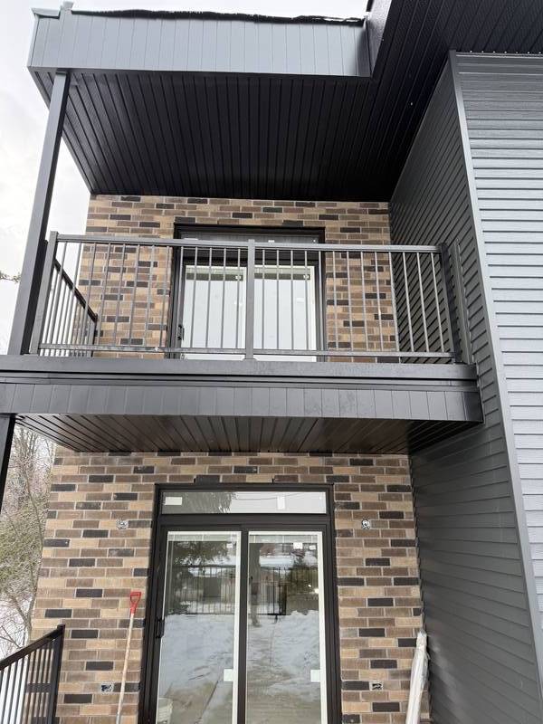 Residential Exterior Railing Ottawa